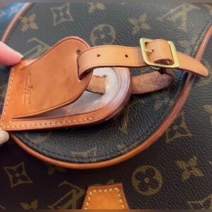 Louise Vuitton Paris made in France luggage tag Great for frequent travelers